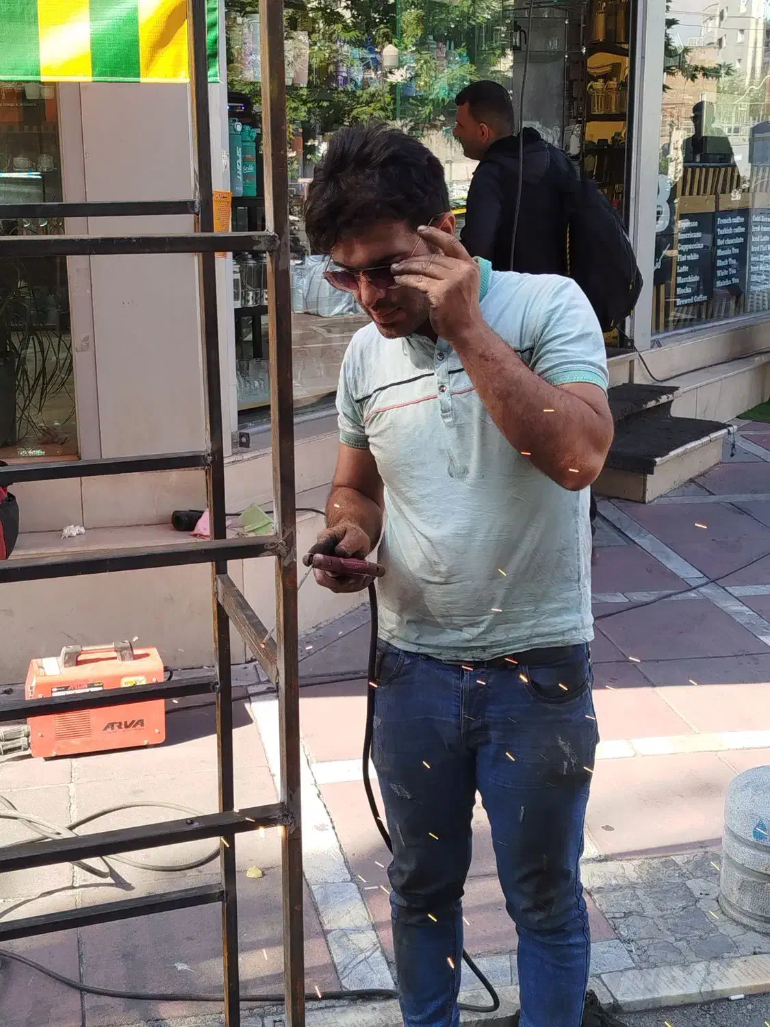 خدمات آهنگری و جوشکاری با قیمت مناسب و کیفیت بالا|خدمات پیشه و مهارت|تهران, امام خمینی|دیوار