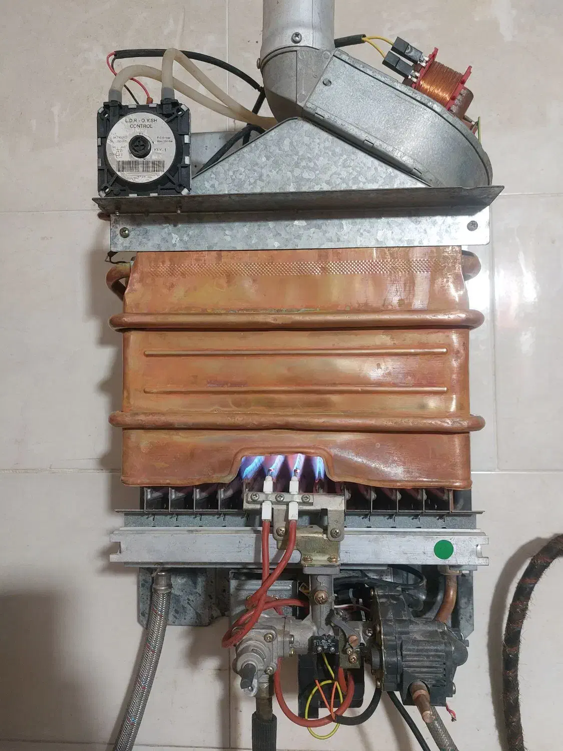 آبگرمکن بوتان ۴۳۱۸در حد نو|آبگرمکن، پکیج، شوفاژ|هشتگرد, شهرک بعثت|دیوار