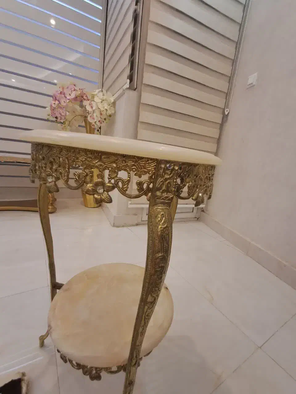 میزبرنجی شیک|مبلمان خانگی و میز عسلی|اراک, |دیوار