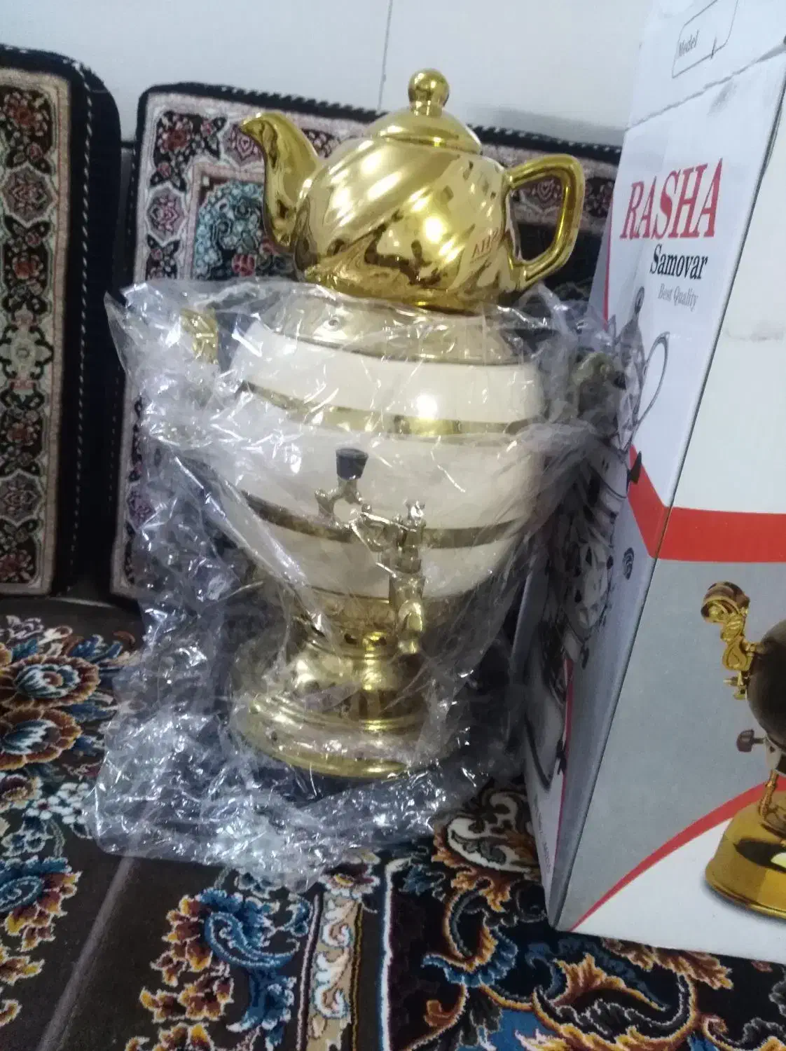 سماور طلایی|سماور، چای‌ساز، قهوه‌ساز|قم, چهل درخت‎|دیوار