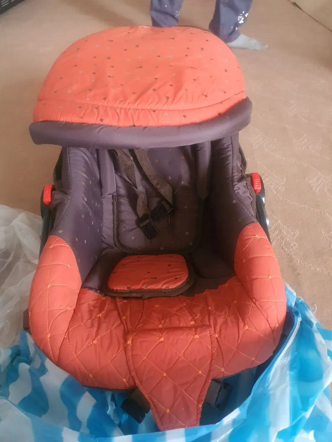 کریر و صندلی غذای کودک|اسباب و اثاث بچه|خوی, |دیوار