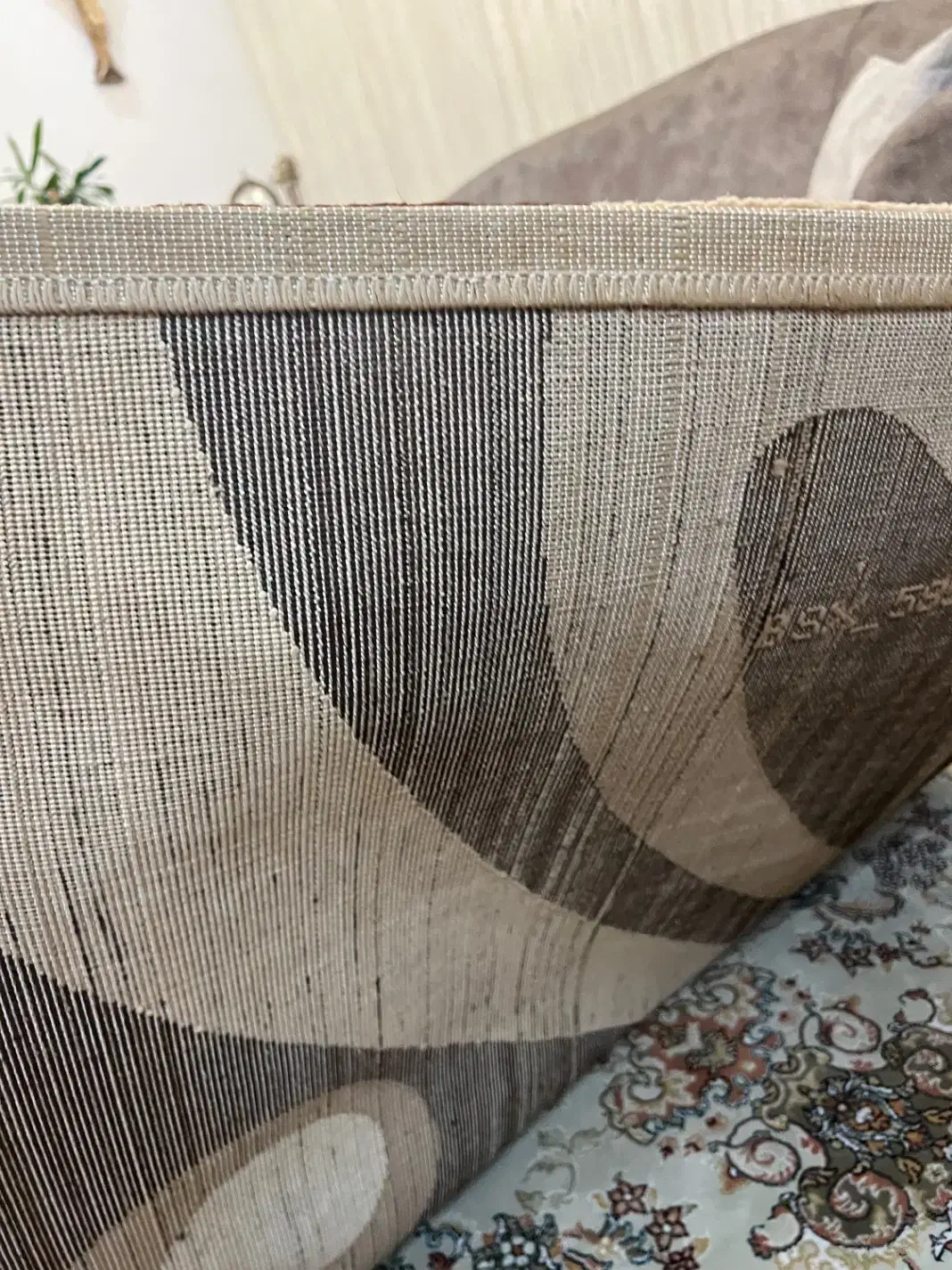 فرش ۱/۵ متری ۲ عدد (یک جفت)|فرش|رشت, کوی مهر|دیوار