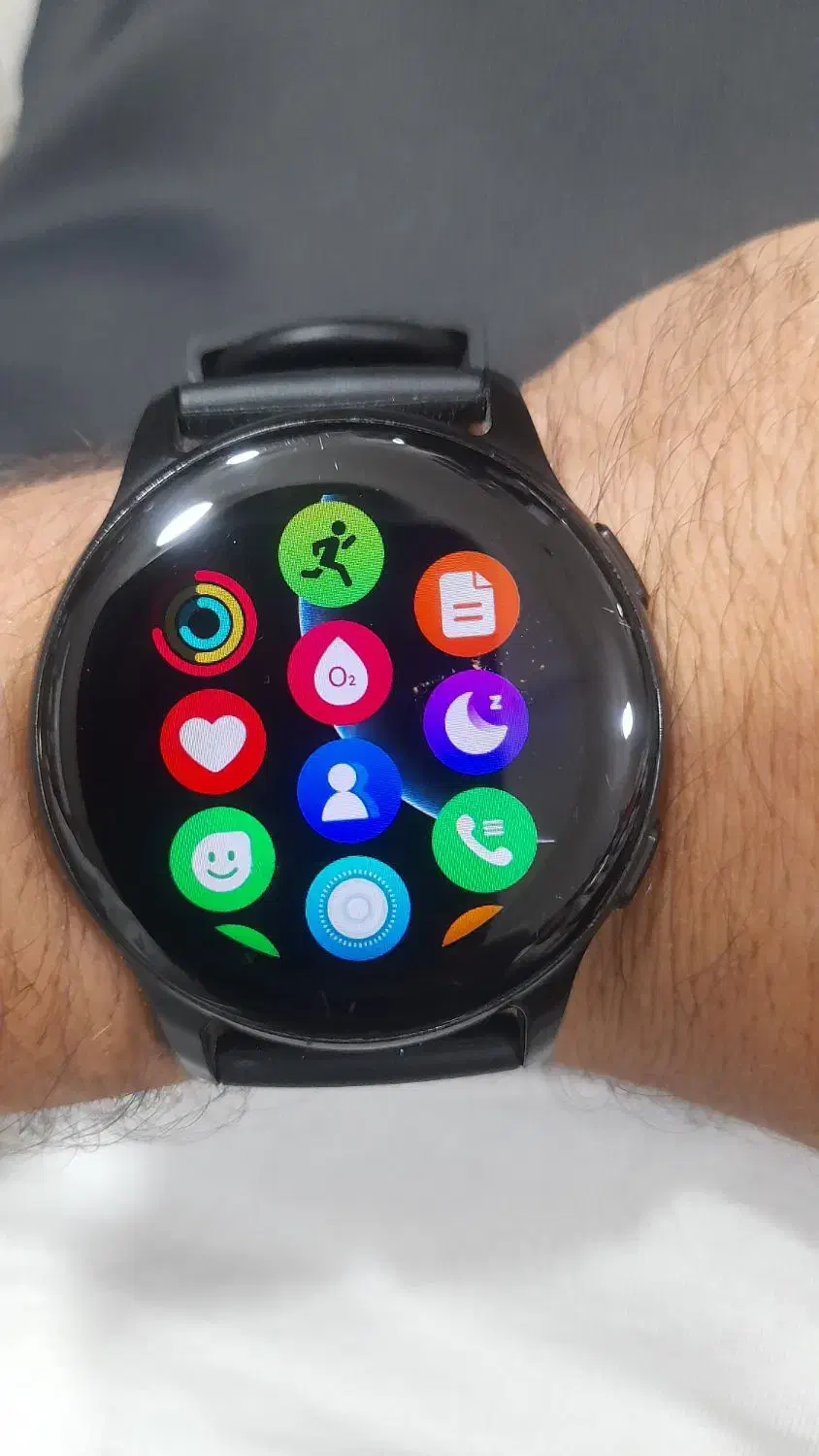 ساعت هوشمند|ساعت|لاهیجان, قیام|دیوار