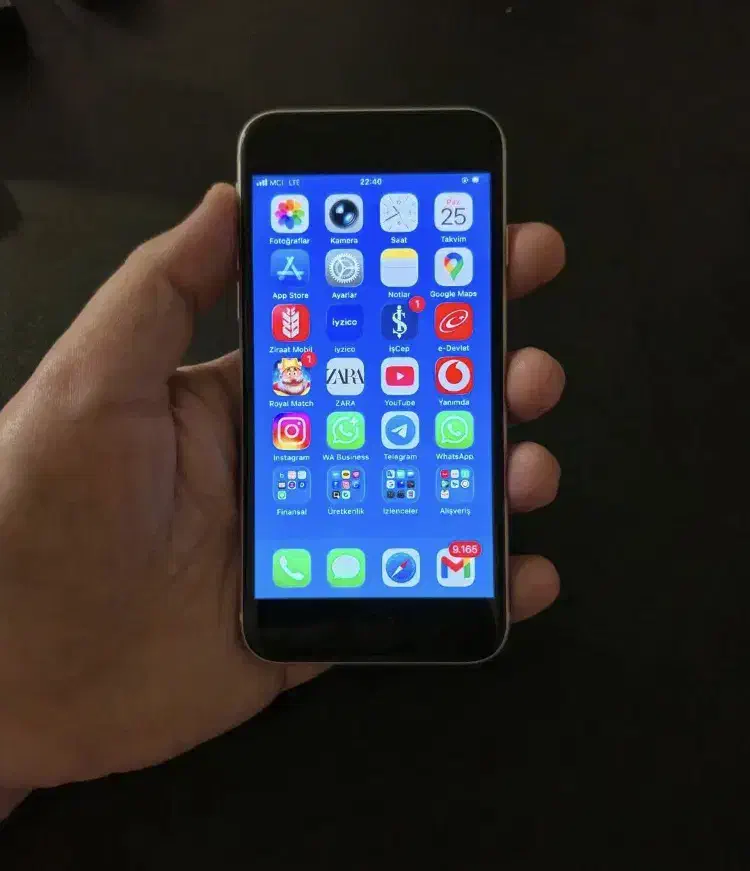 آیفون تمیز در حد - iphone se 2020|موبایل|تهران, علم و صنعت|دیوار