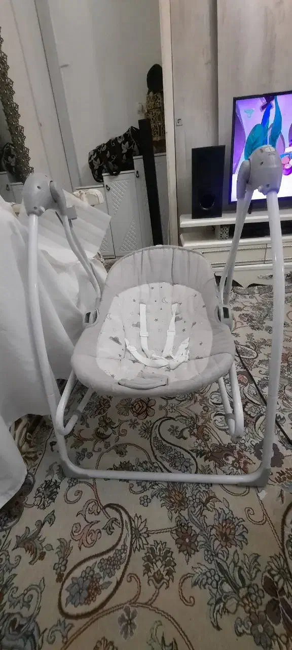 گهواره یامریکایی موزیکال باتری خور جای شارژم داره|اسباب و اثاث بچه|تهران, نازیآباد|دیوار