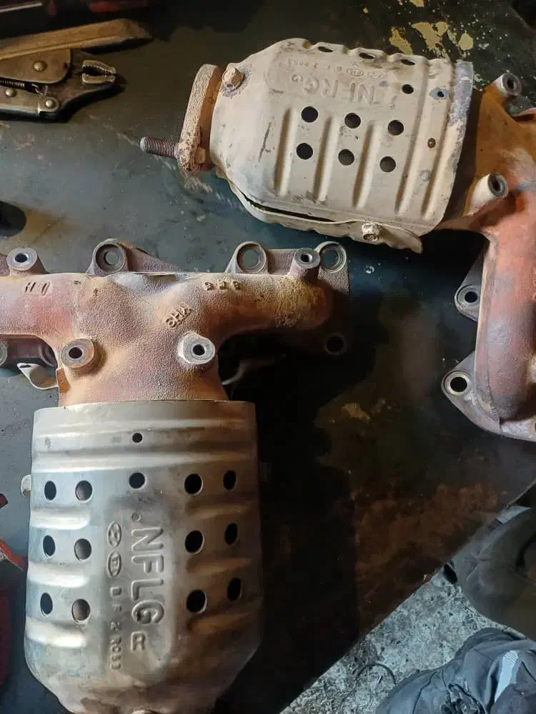 خریدار اگزوز کاتالیزور خاک کاتالیز دیزل درتمام نقا|قطعات یدکی و لوازم جانبی|تهران, یاخجی آباد|دیوار