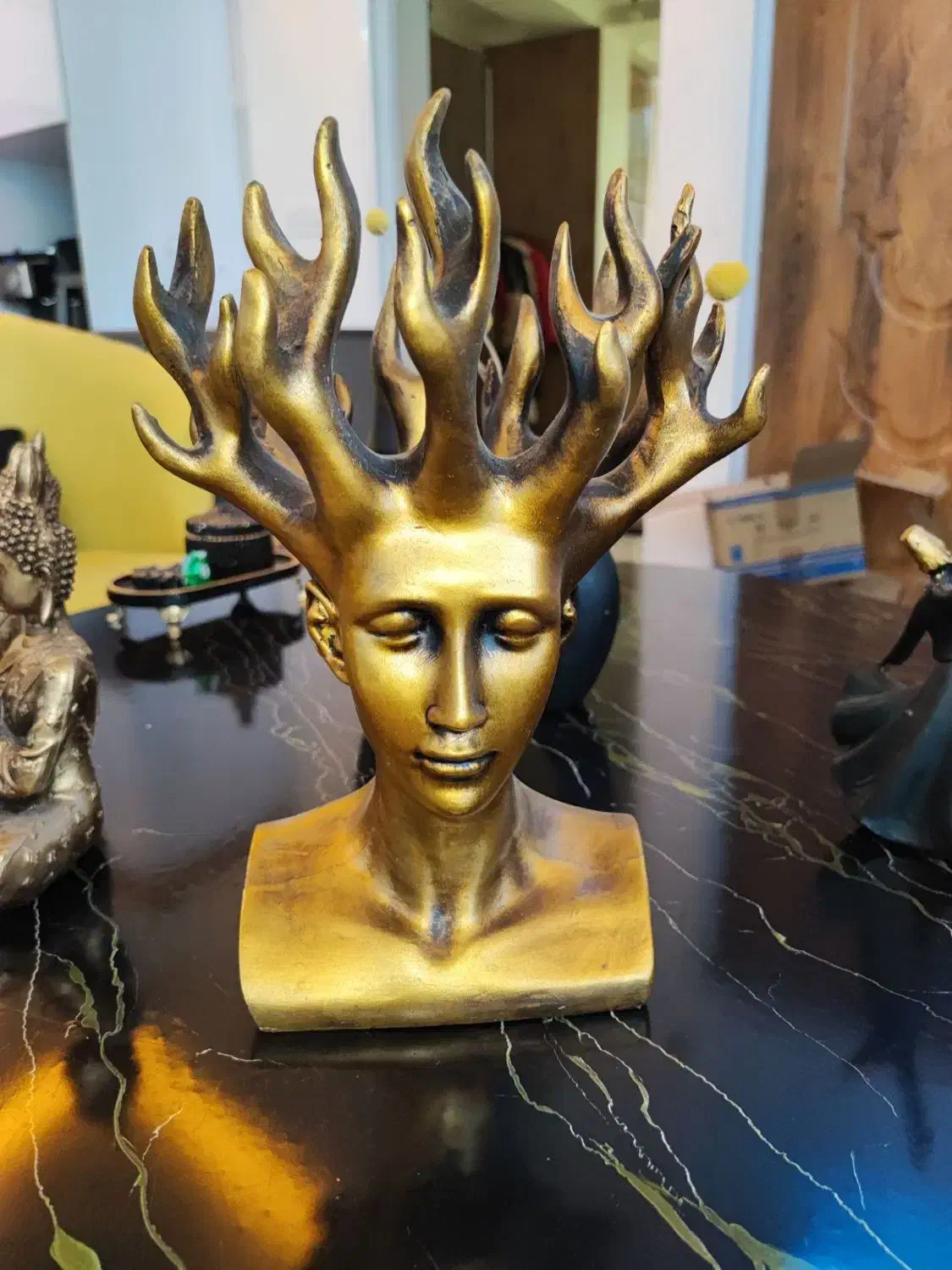 دکوری پلی استر شیک|مجسمه، تندیس، ماکت|همدان, |دیوار