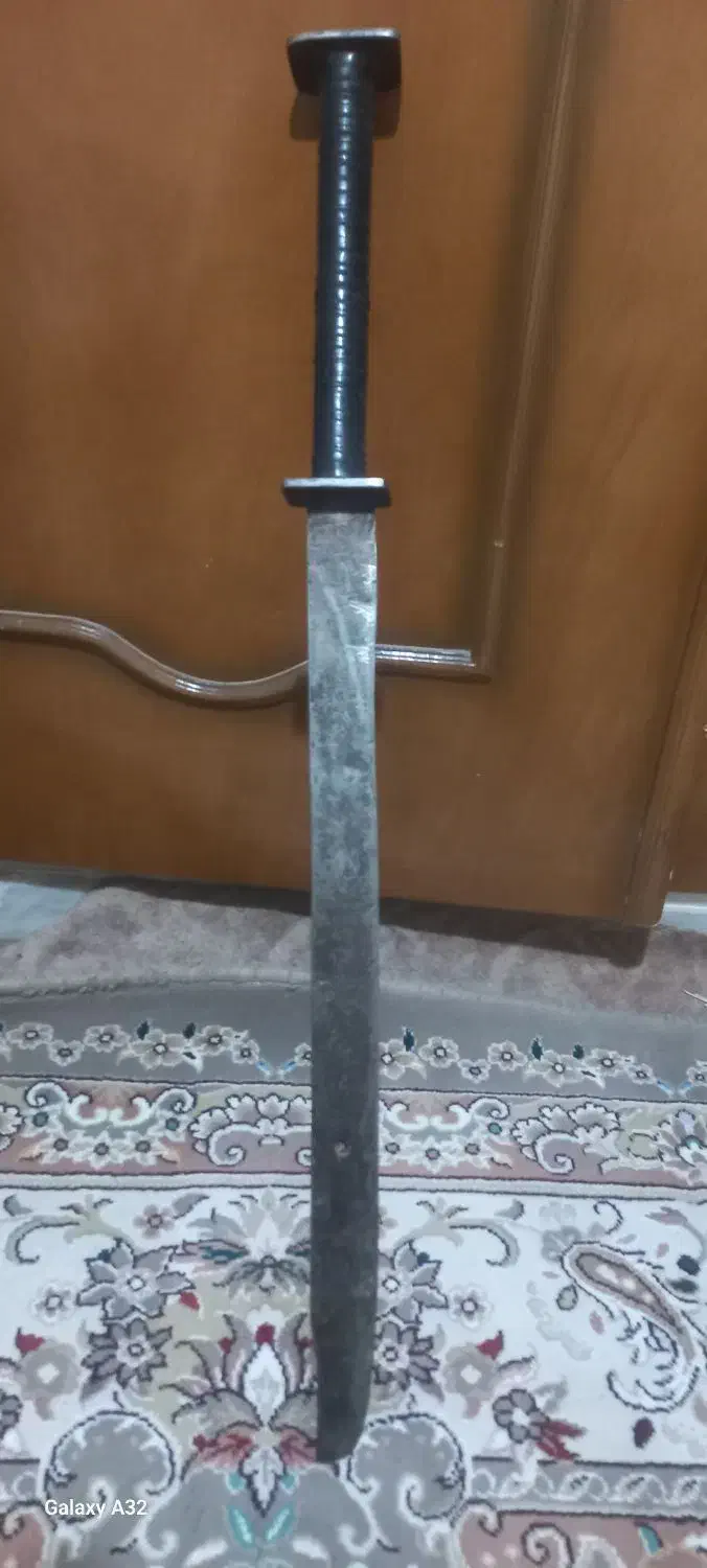 شمشیردست ساز|کلکسیون اشیاء عتیقه|دامغان, |دیوار