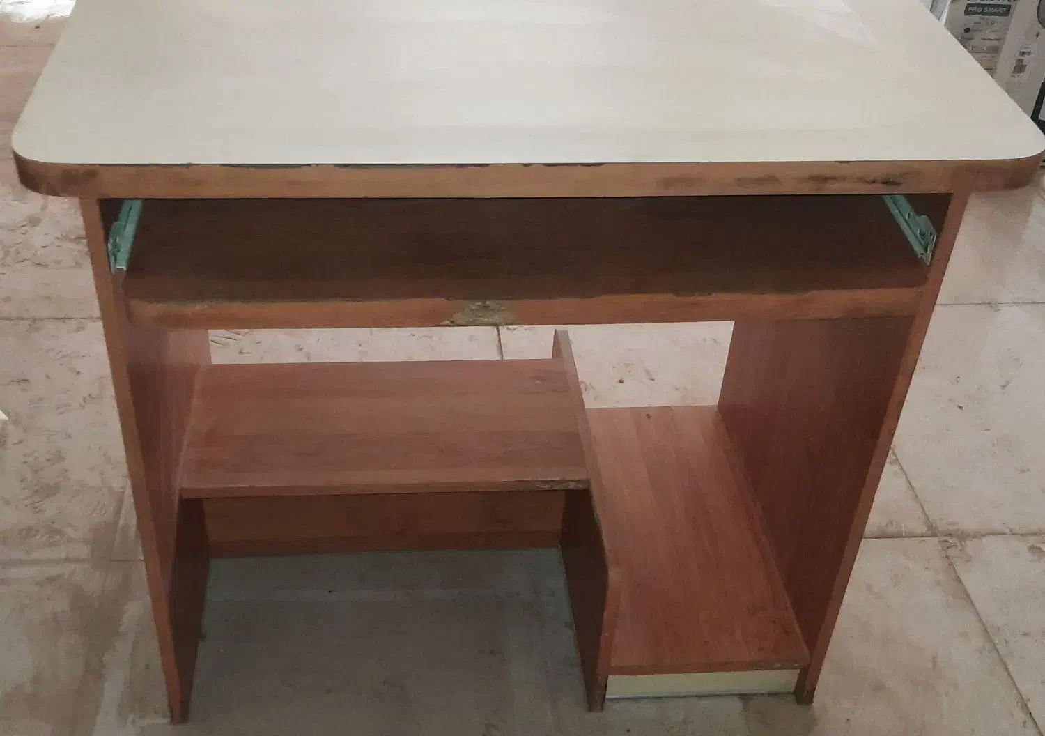 میز کامپیوتر|میز تحریر و کامپیوتر|یزد, |دیوار