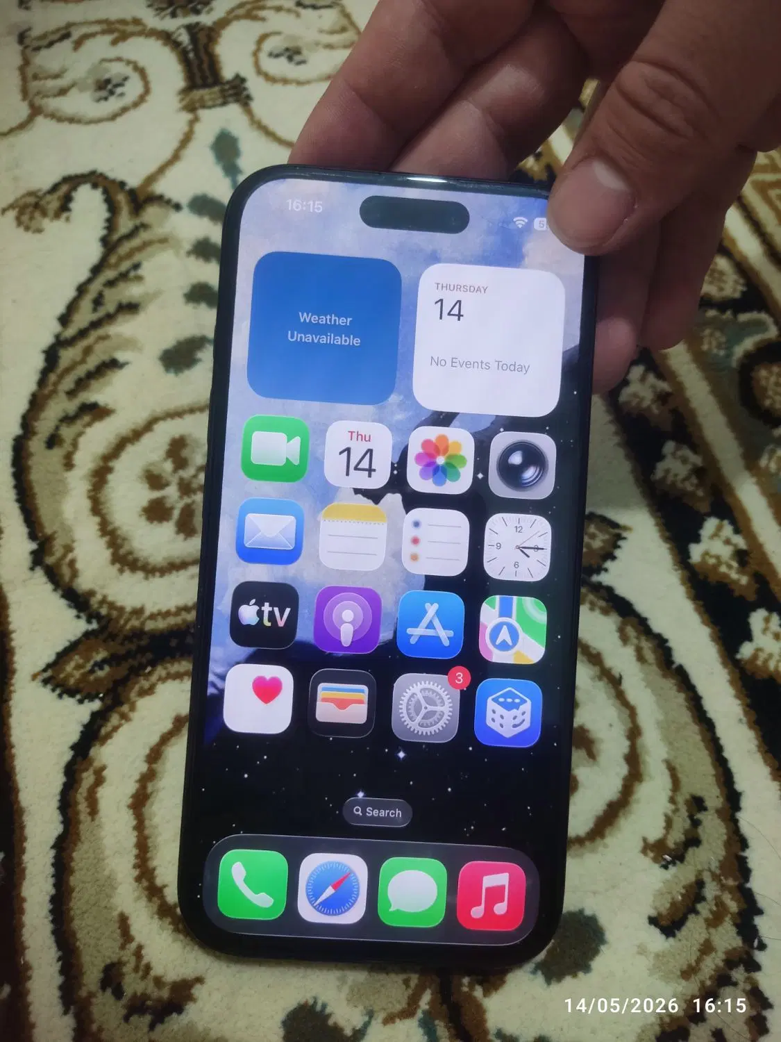 iphone 16|موبایل|قم, انسجام|دیوار