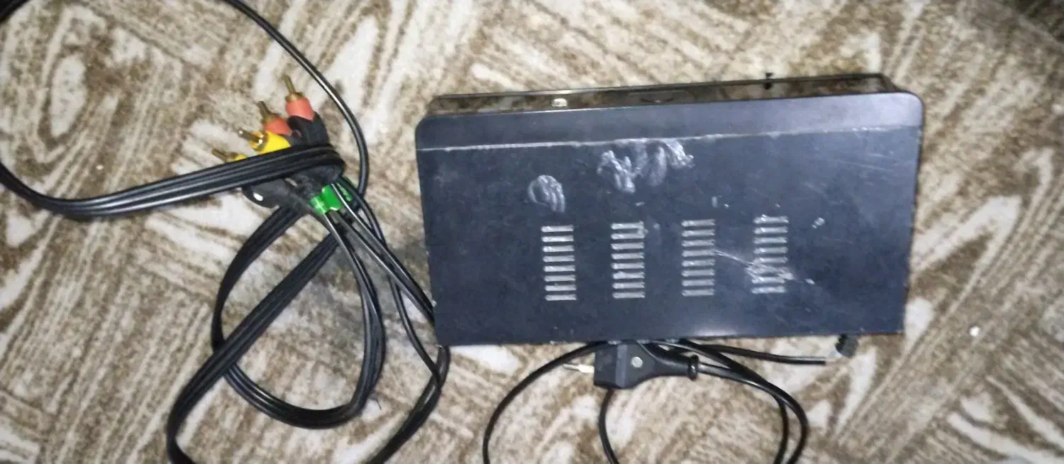 گیرنده دیجیتال|صوتی و تصویری|قم, نیروگاه|دیوار