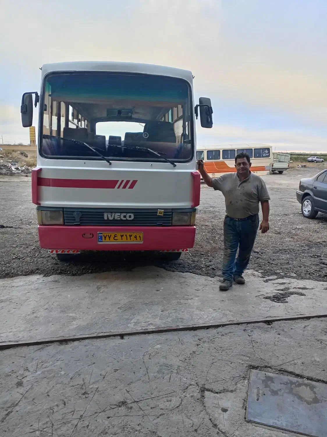 صافکاری واتاق سازی مینی بوس وخاور سواری|خدمات موتور و ماشین|اردبیل, |دیوار