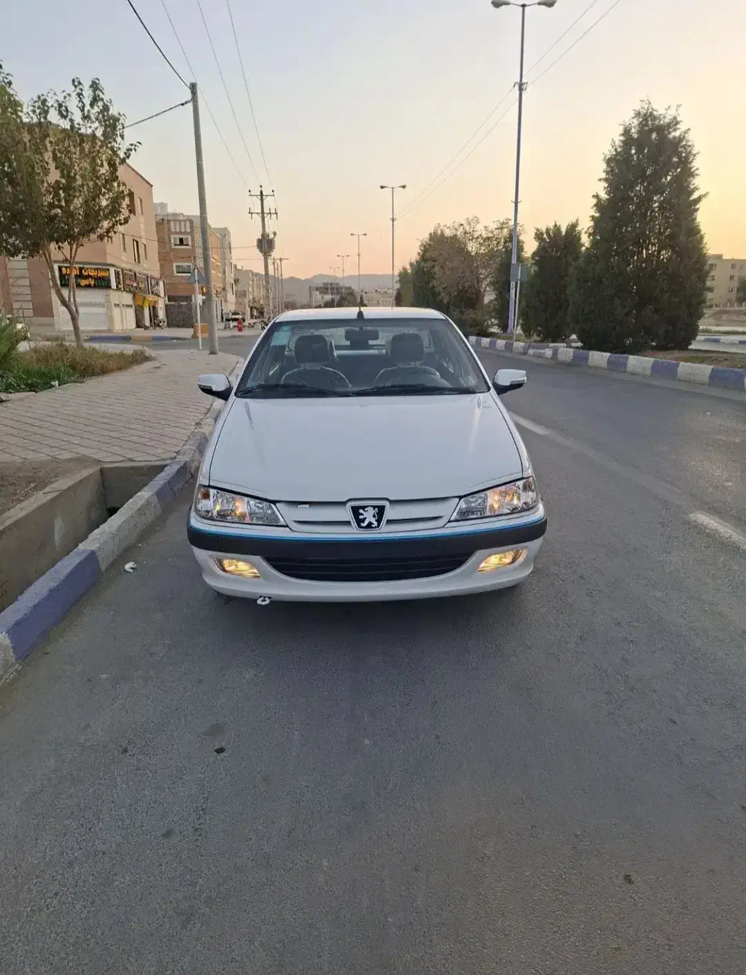 پژو پارس|خودرو سواری و وانت|رشت, معلولین|دیوار