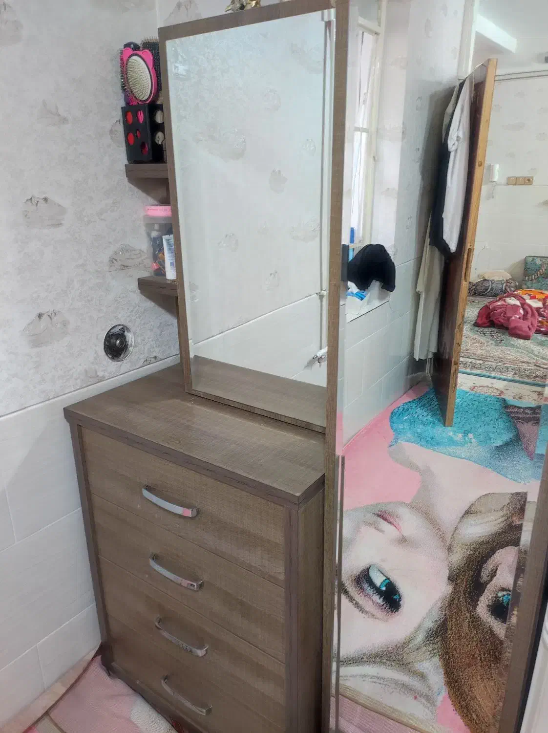 فروش میز ارایشی کمد|مبلمان خانگی و میز عسلی|شیراز, پودنک|دیوار