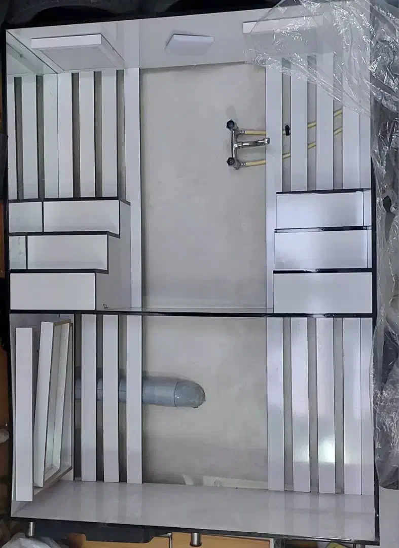 ویترین طلا، با تعدادی مانکن|بوفه، ویترین، کنسول|مشگین شهر, |دیوار