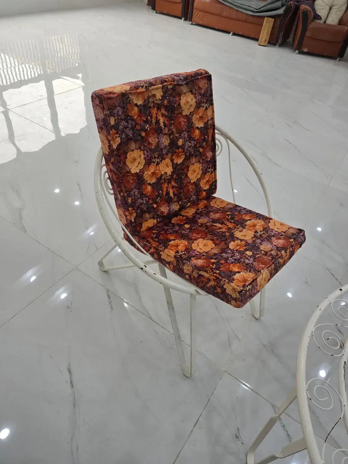 میز و صندلی|میز و صندلی غذاخوری|تالش, هشتپر|دیوار