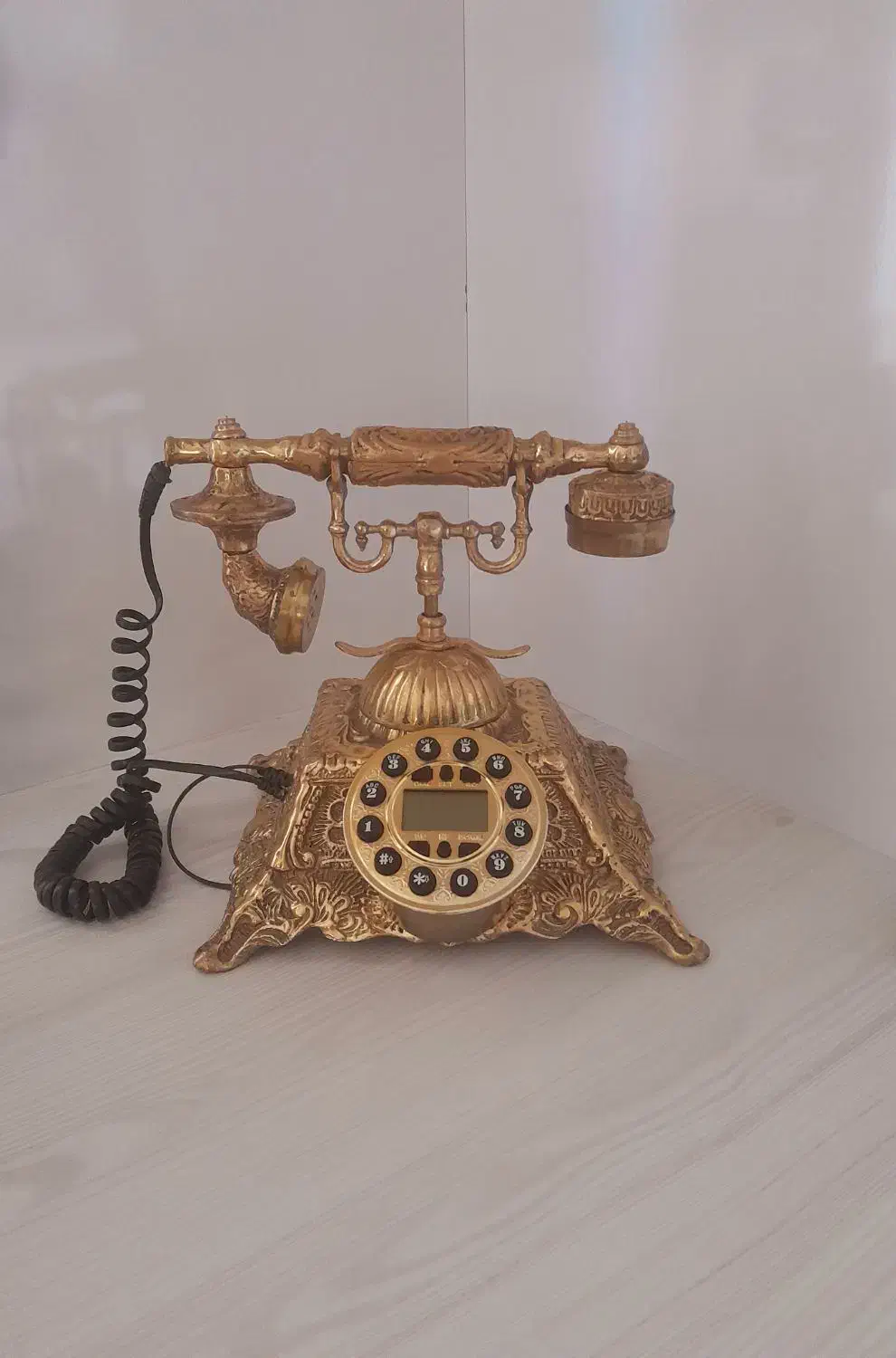 تلفن برنز|تلفن رومیزی|همدان, |دیوار