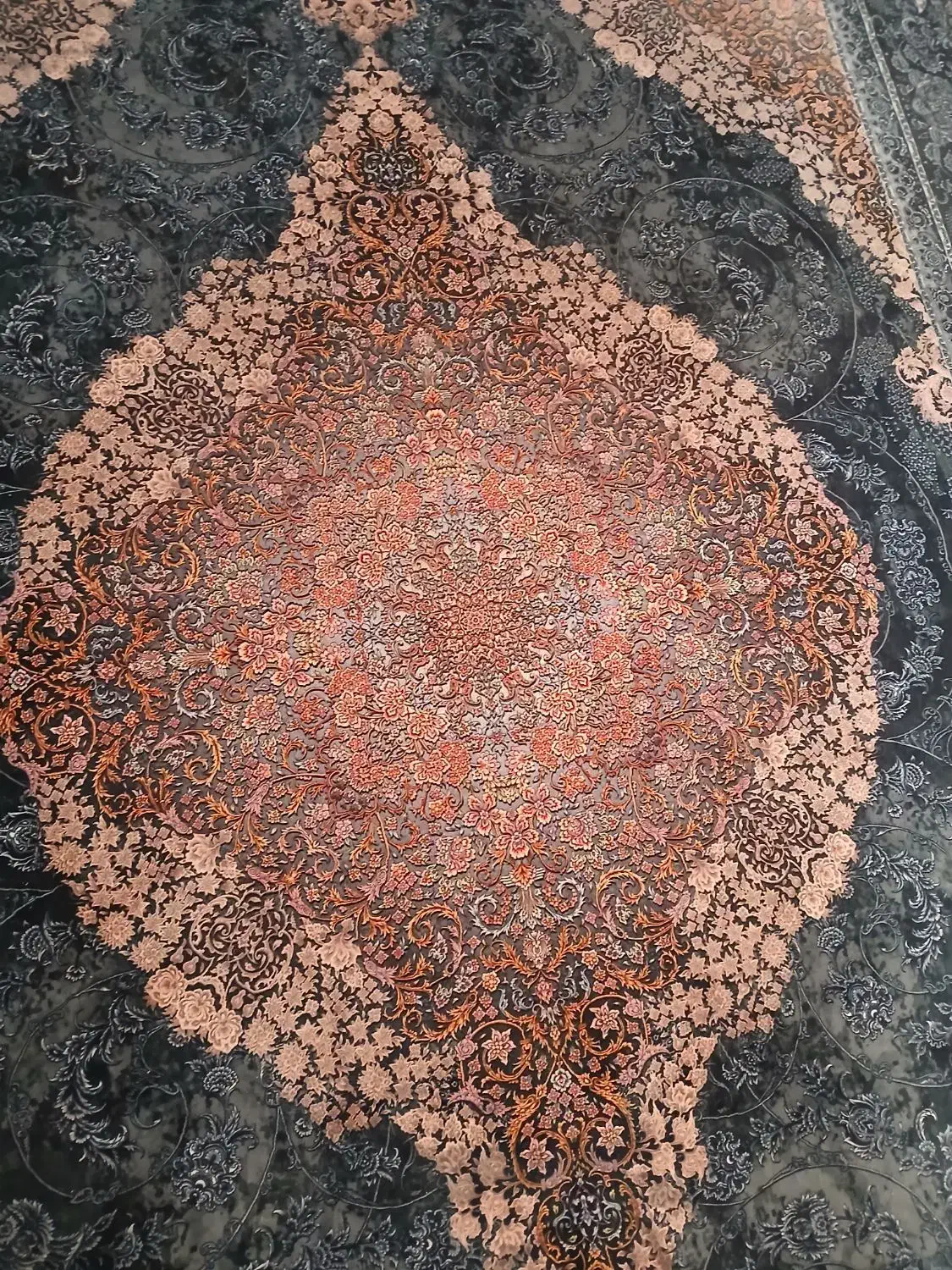 فرش ابریشم|فرش|اندیشه, شهرک مریم|دیوار