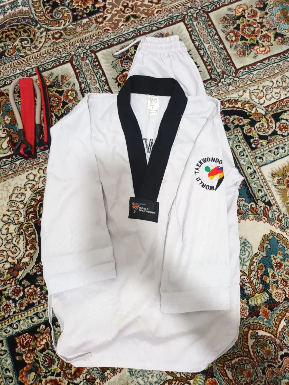 لباس تکواندو در حد خیلی نو سایز ۱ و کش مقاومتی نو|تجهیزات ورزشی|رباطکریم, شهرک والفجر|دیوار