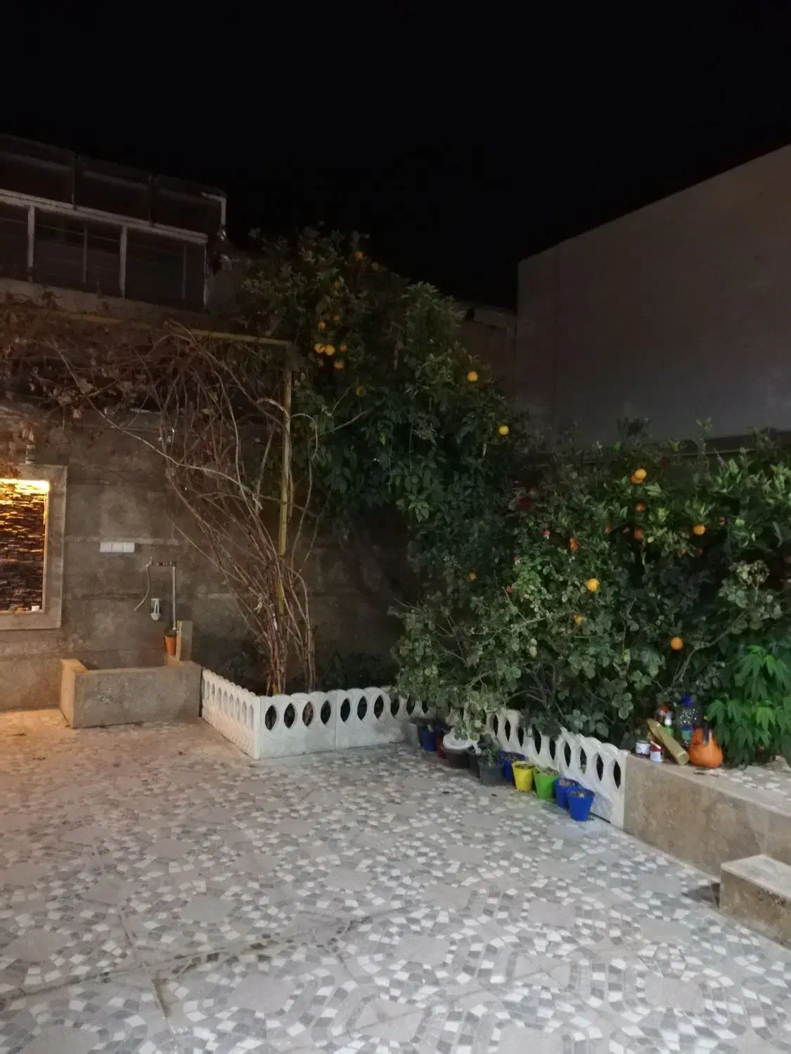 ویلایی   ۲۰۰متری بازسازی شده در مقرخیابان غیور|فروش خانه و ویلا|شیراز, شیشه‌گری|دیوار