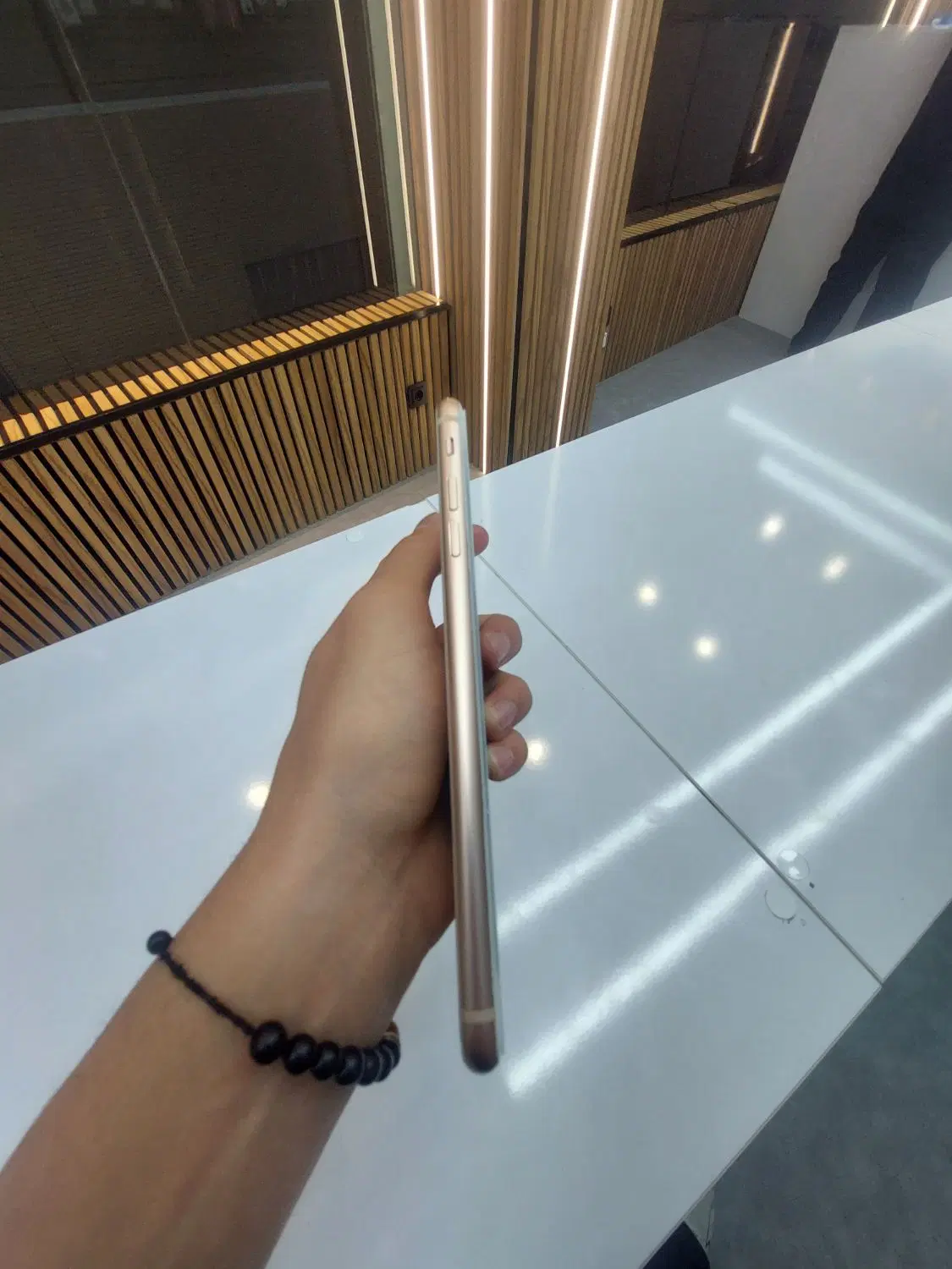 iPhone 8 plus|موبایل|اصفهان, گلزار|دیوار