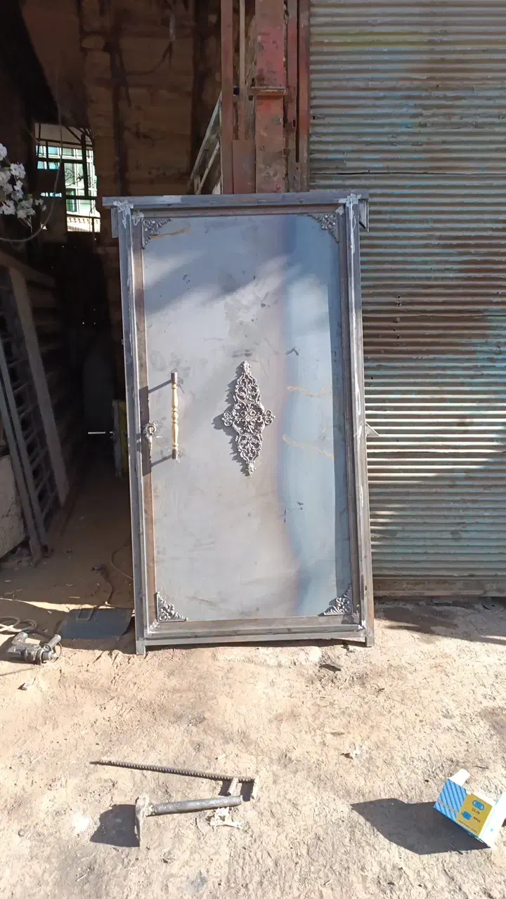 ساخت درب حیاط باغ کیلو 92|مصالح و تجهیزات ساختمان|قم, زنبیل آباد|دیوار