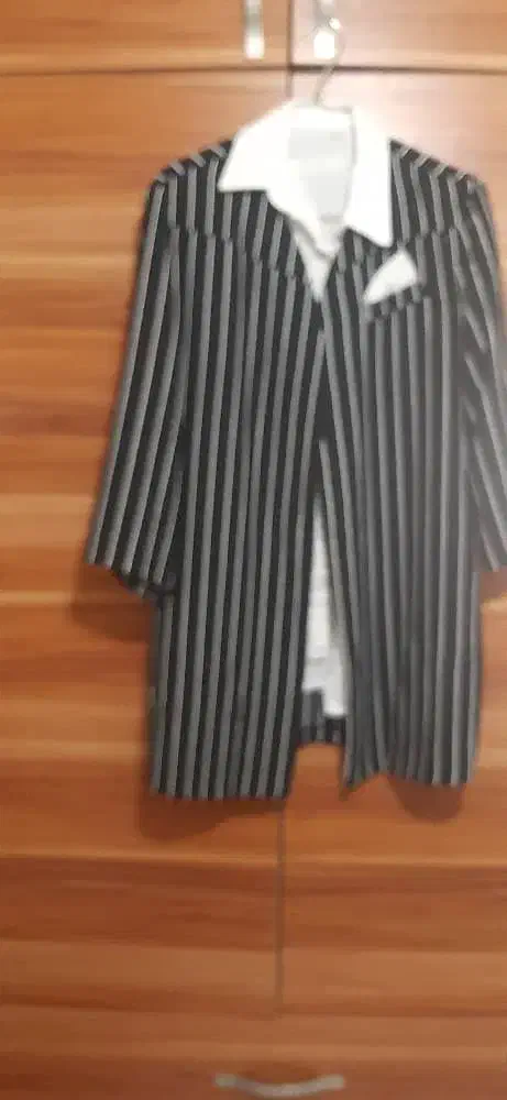 لباس زنونه|لباس|رودهن, |دیوار