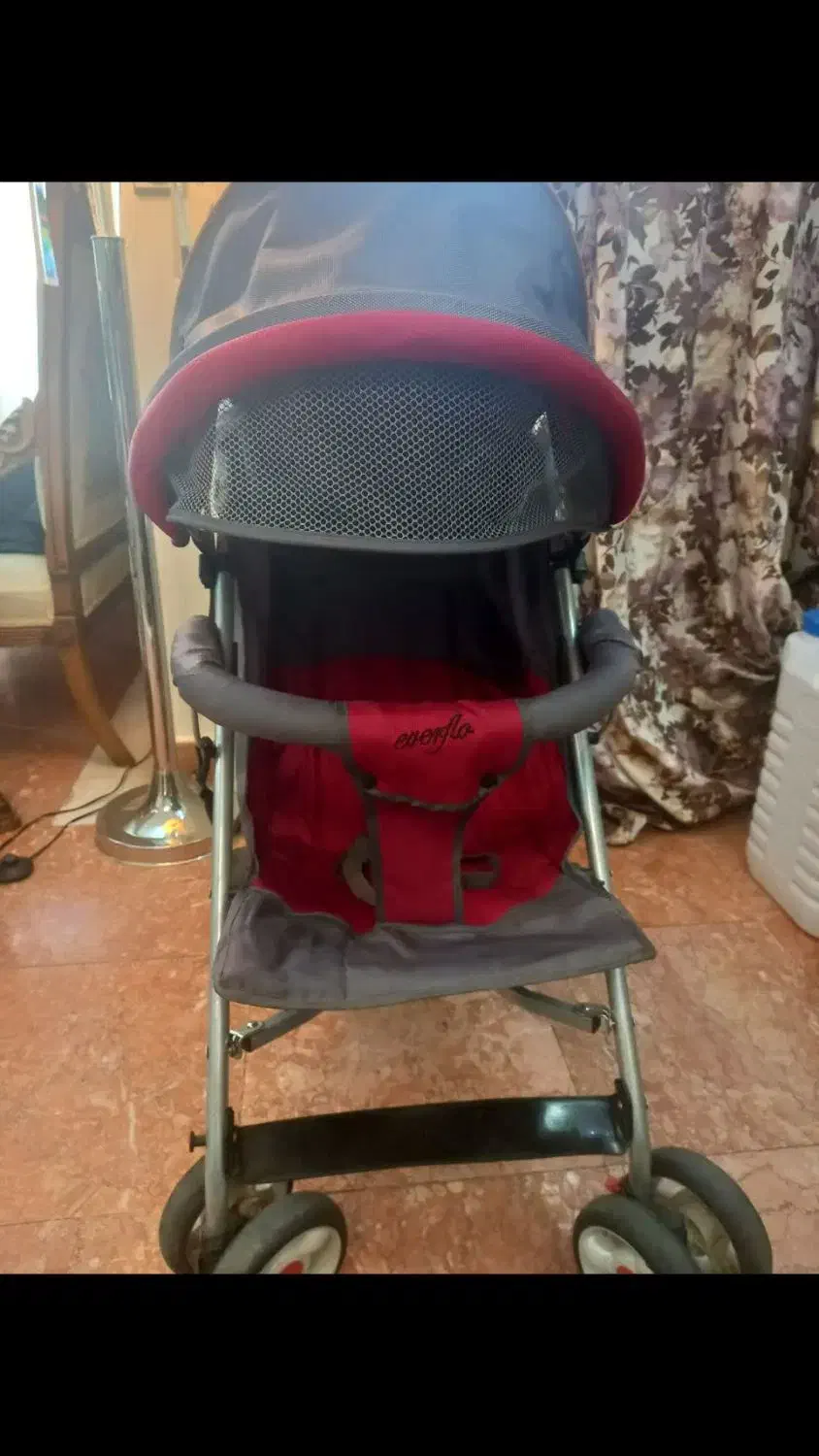 کالسکه عصایی مسافرتی به همراه صندلی ماشین|کالسکه و لوازم جانبی|تهران, فردوس|دیوار