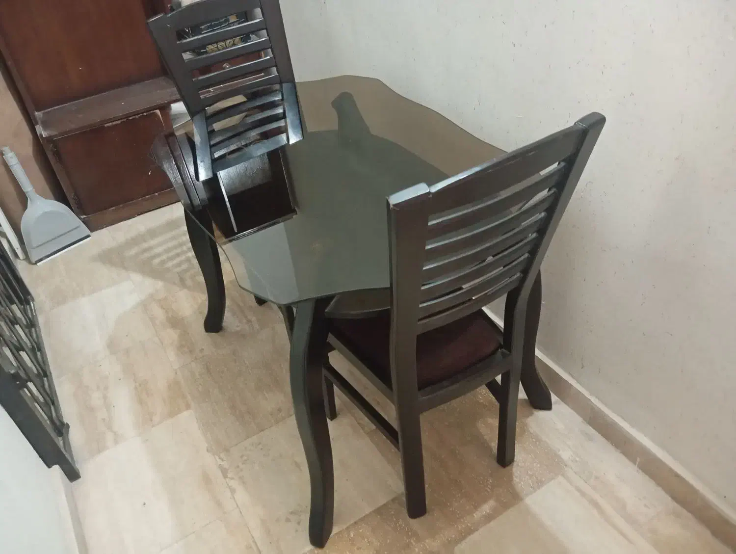 میز ناهار خوری دو نفره|میز و صندلی غذاخوری|هشتگرد, شهرک گلها|دیوار