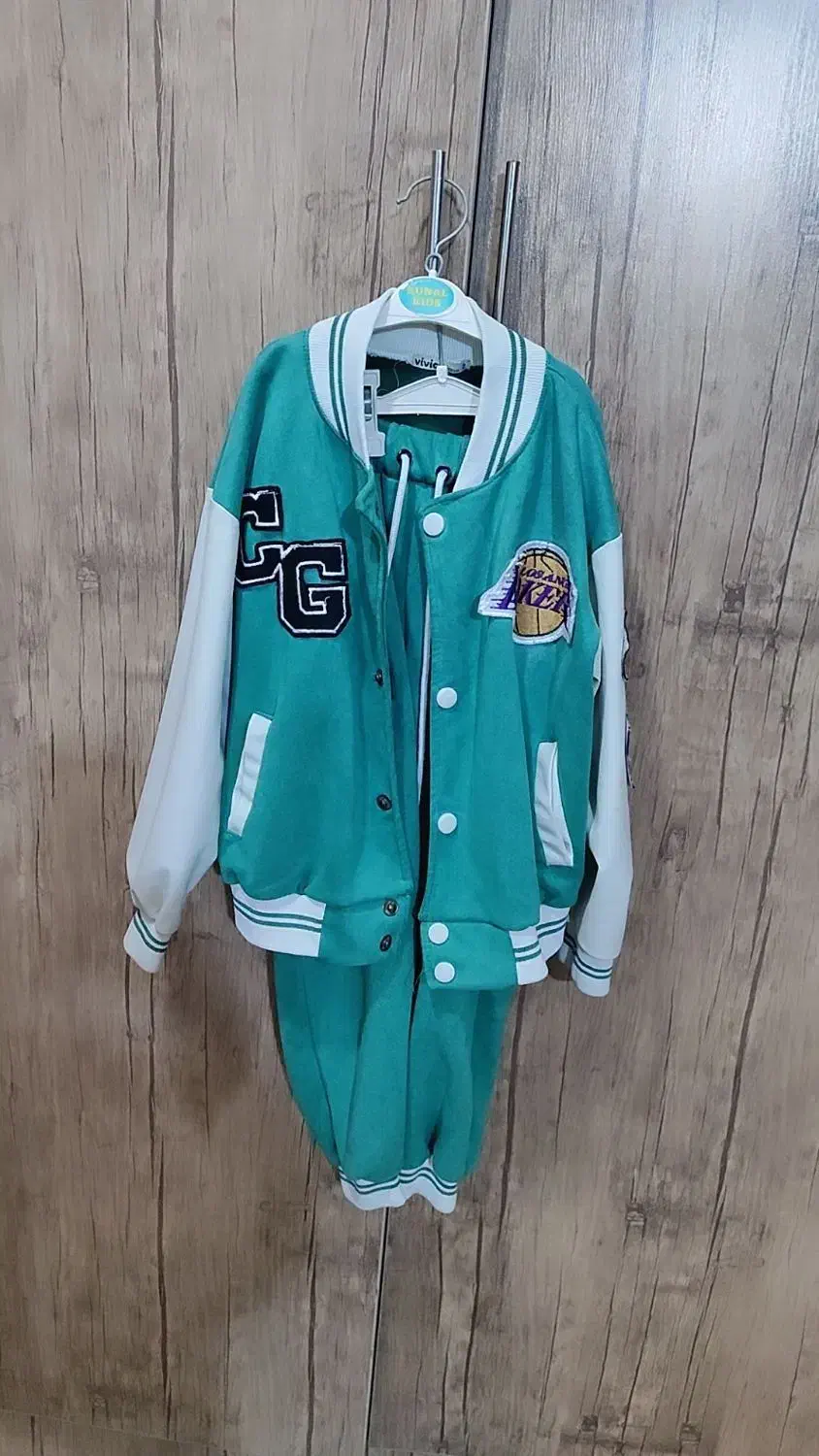 ست اسپرت تا۸سال درحدنو|کفش و لباس بچه|گلستان (تهران), |دیوار