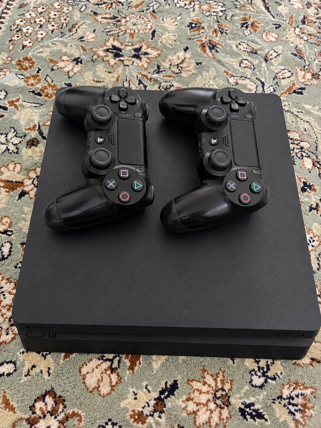 PS4 Slim|کنسول، بازی ویدئویی و آنلاین|بوشهر, |دیوار