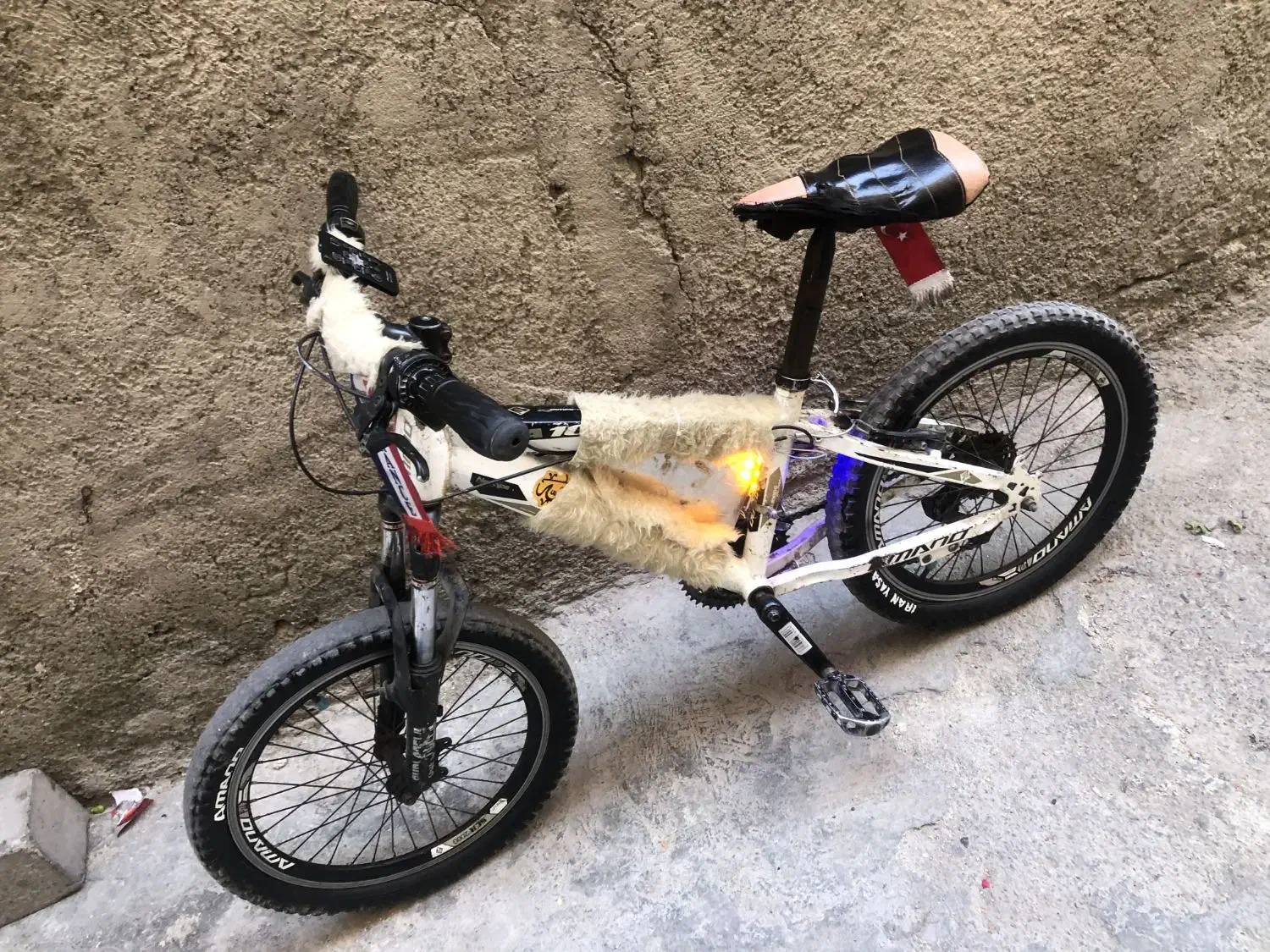 دوچرخه 20|دوچرخه، اسکیت، اسکوتر|رباط‌کریم, رباط‌کریم|دیوار