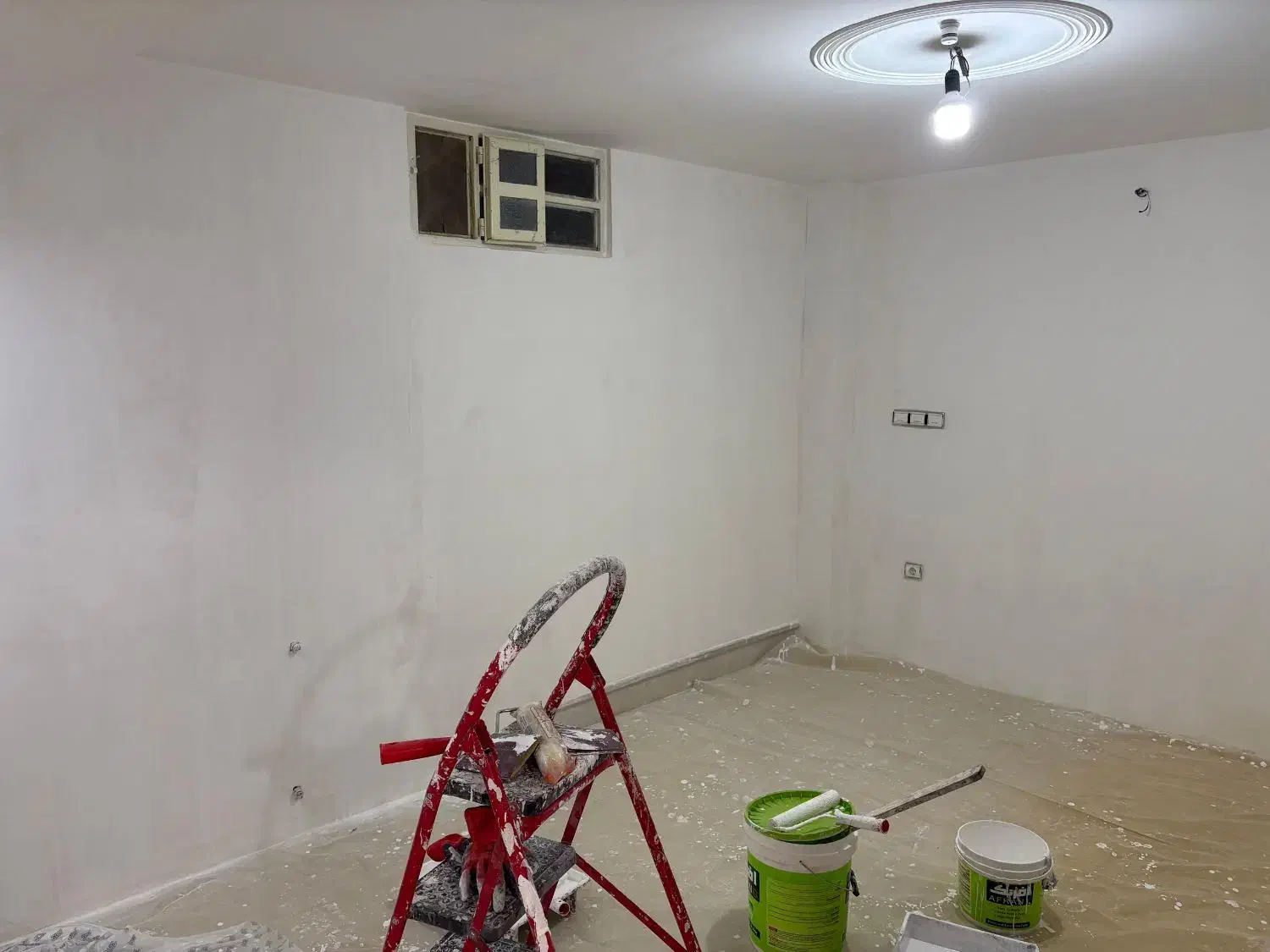 اجرای نقاشی ساختمان و احیای رنگ|خدمات پیشه و مهارت|شیراز, معالی‌آباد|دیوار