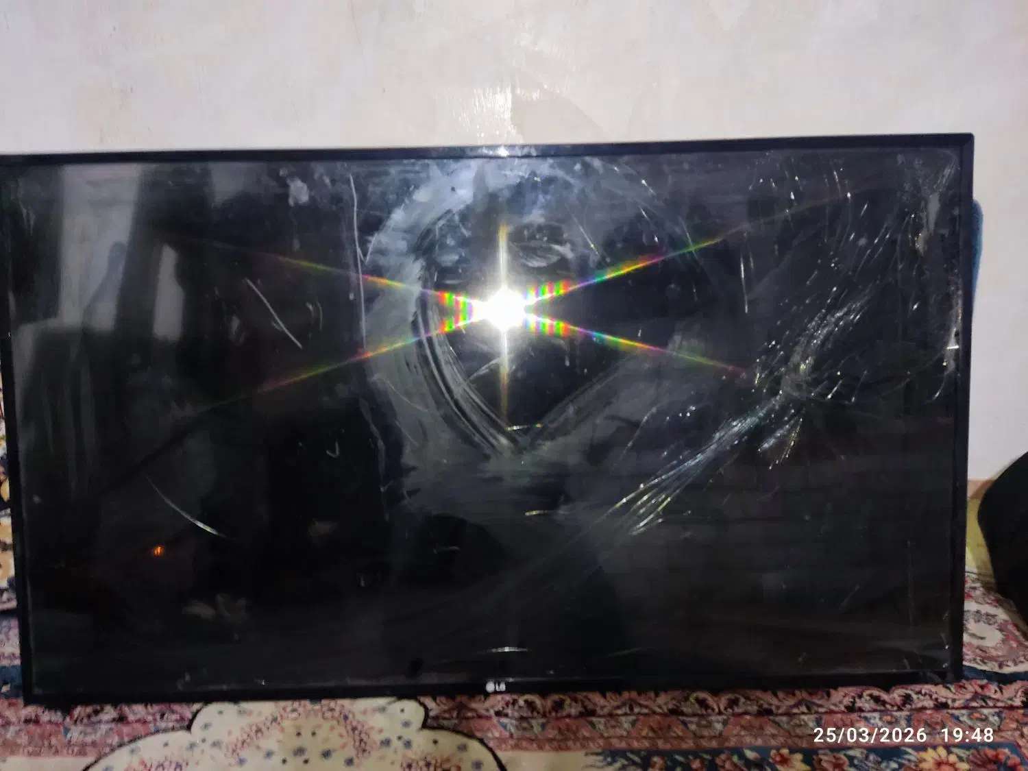 تلویزیون  43 ینچ|تلویزیون و پروژکتور|کنگاور, |دیوار