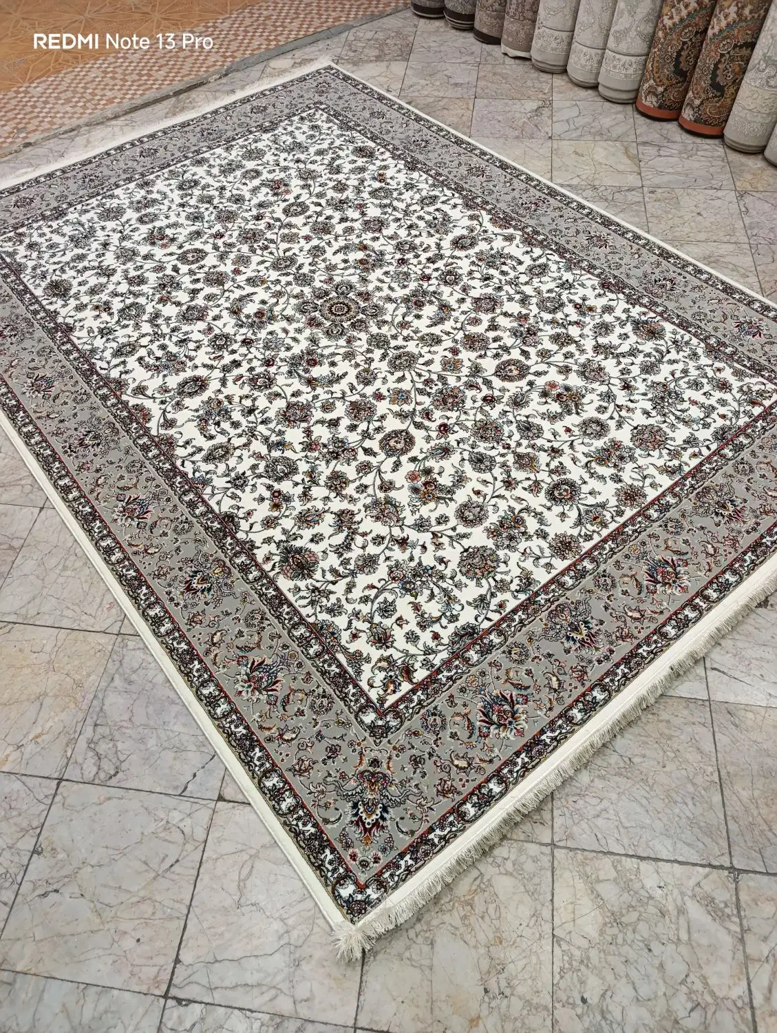 فرش دانا /جفت آخر 9متری ۷۰۰شانه تمام نخ تخفیفی|فرش|مشهد, ایثارگران|دیوار