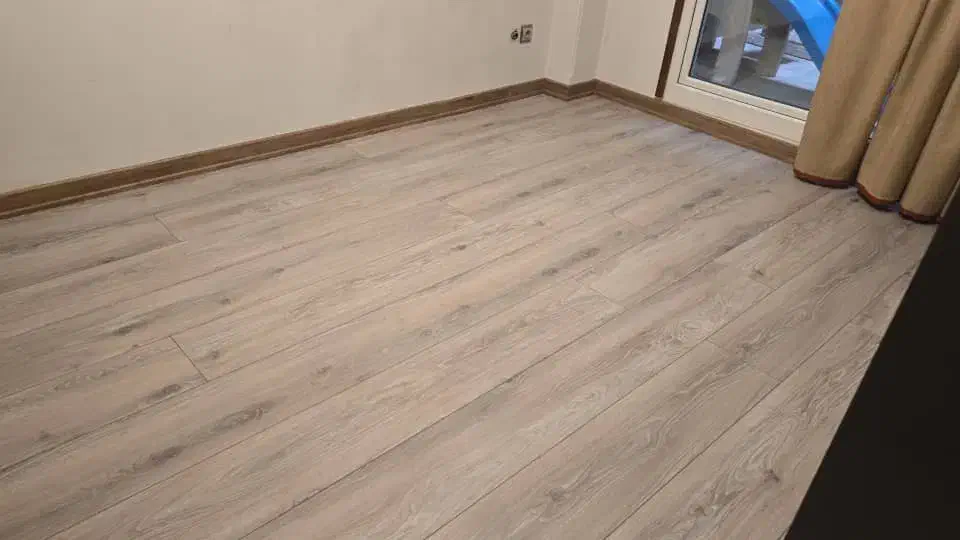 ۱۱۸ متر پارکت لمینت آلمانی درحدنو بفروش میرسد|مصالح و تجهیزات ساختمان|تهران, سبلان (لشگر)|دیوار