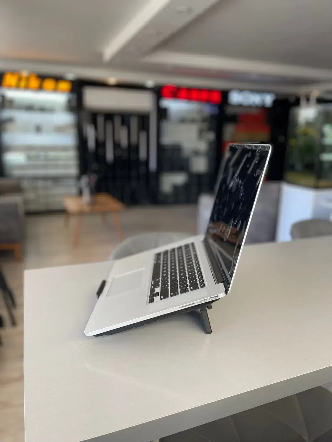 لپتاپ مکبوک پرو i7 رم۱۶ و ۲ گیگ گرافیک مجزا ۱۶اینچ|رایانه همراه|شیراز, پارک آزادی|دیوار