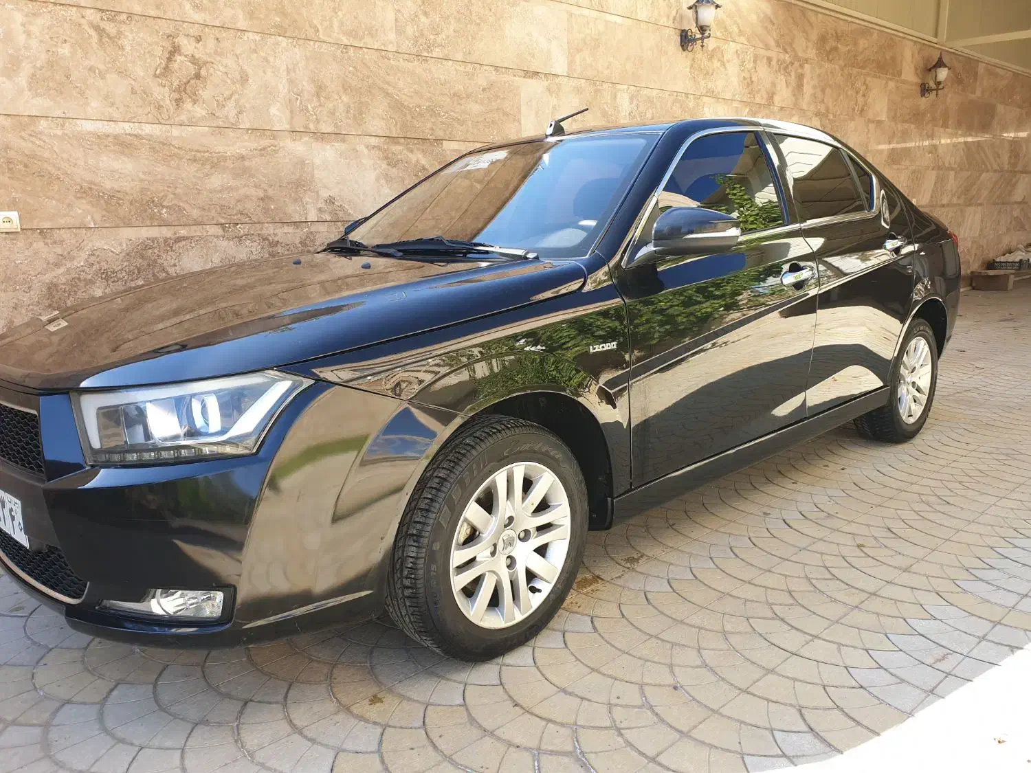 دنا پلاس مدل ۹۹ تیپ۲ کم کارکرد|خودرو سواری و وانت|تبریز, |دیوار