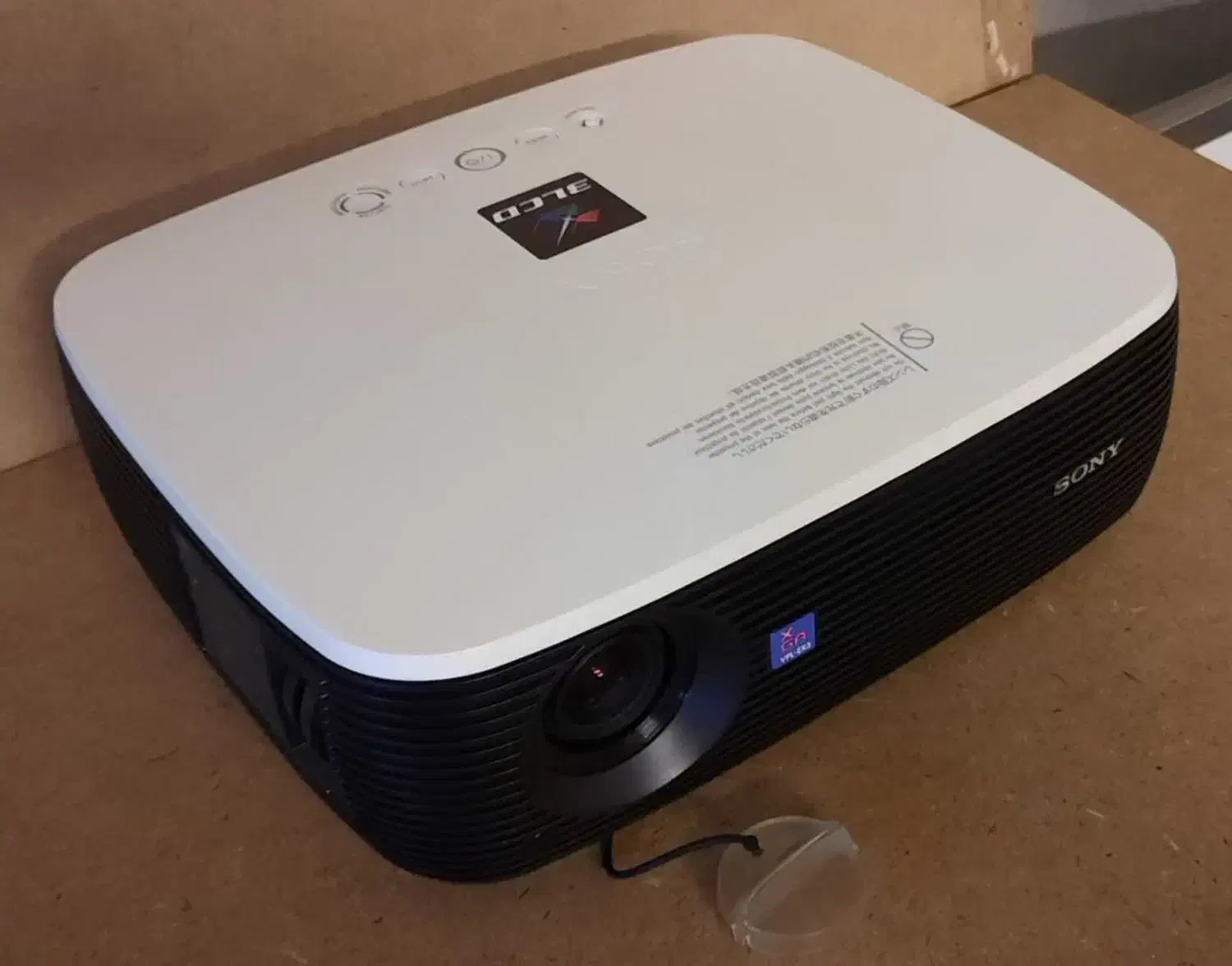 ویدئو پروژکتور|تلویزیون و پروژکتور|یزد, |دیوار