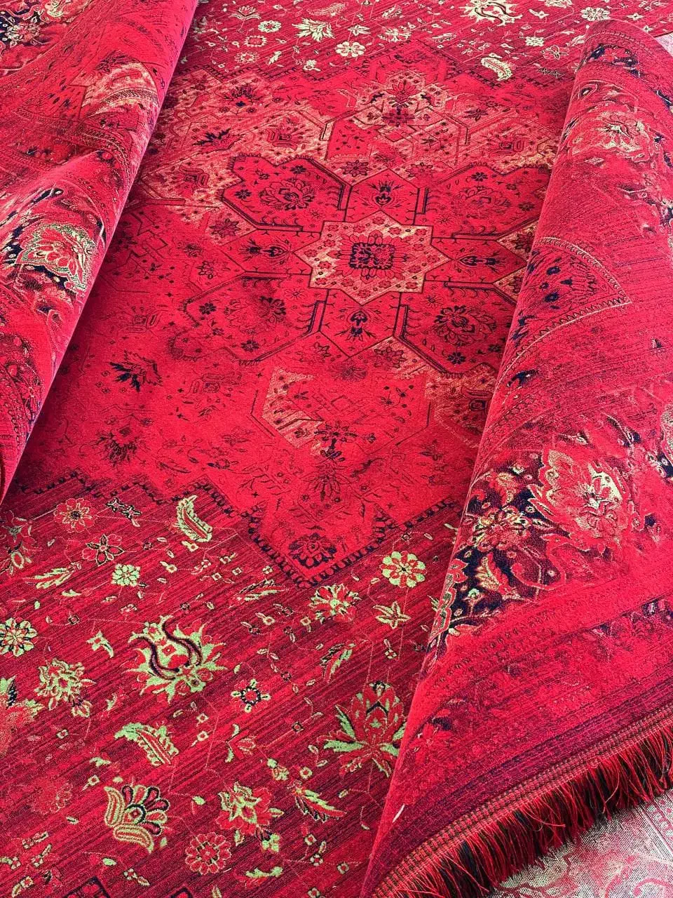 فرش1200شانه گل ابریشم وطلاکوب اصلی|فرش|کاشان, راوند|دیوار