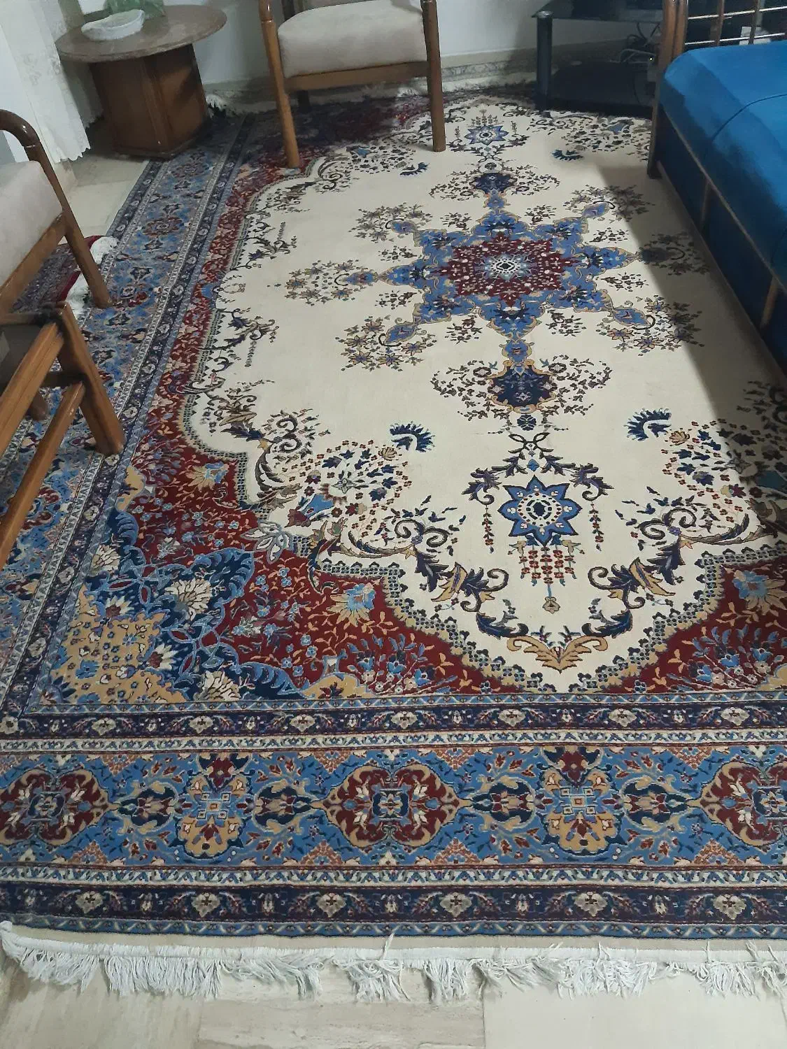 دو عدد فرش ماشینی۱۲ میلیون تومن|فرش|شازند, |دیوار