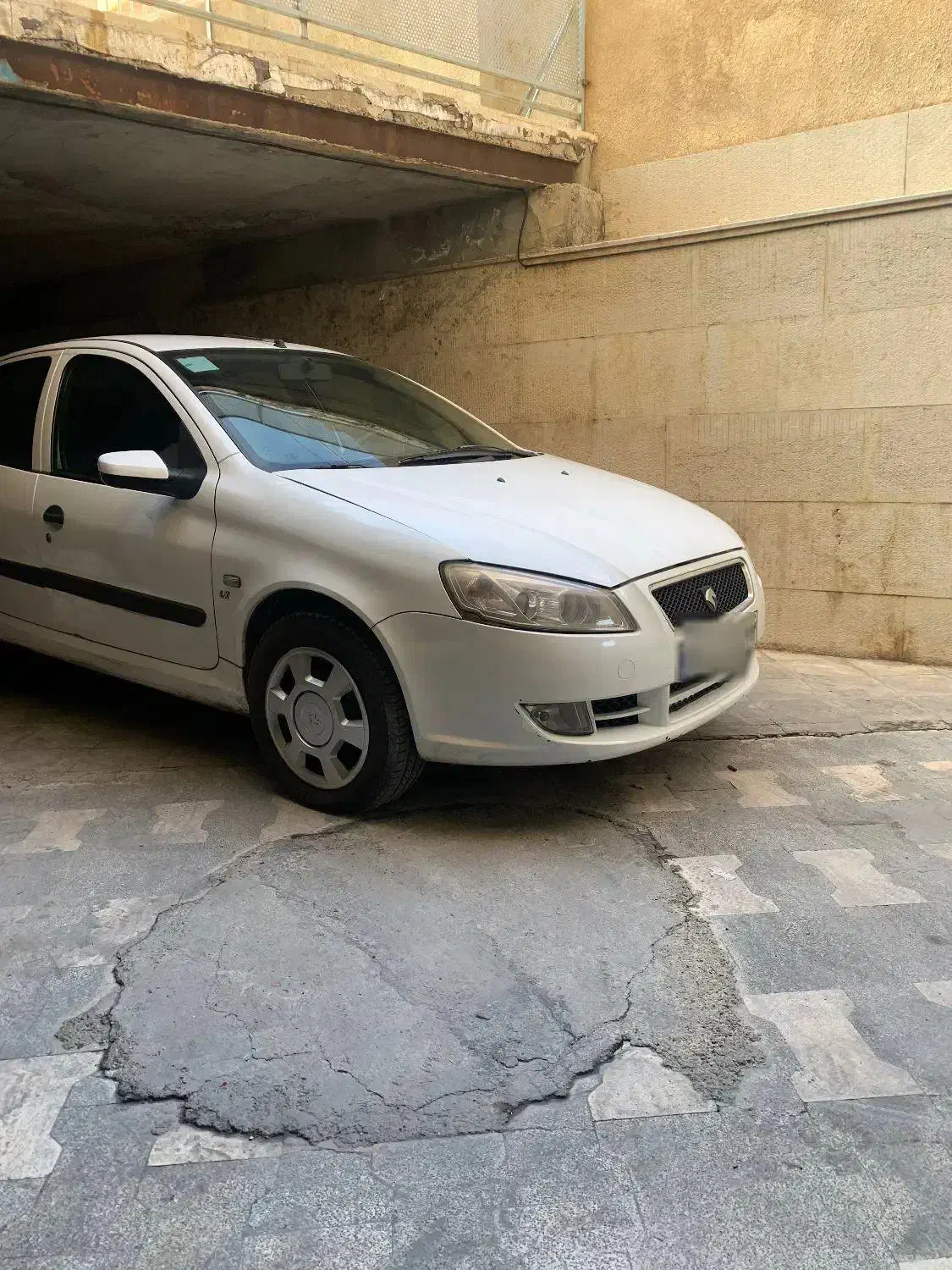 رانا ال ایکس مدل ۹۴ فابریک|خودرو سواری و وانت|شیراز, قدوسی غربی|دیوار