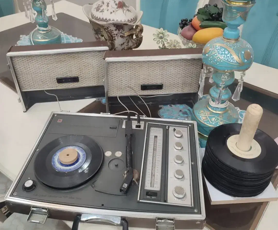 رادیو گرام سامسونتی ژاپنی|کلکسیون اشیاء عتیقه|اصفهان, باغ زرشک|دیوار