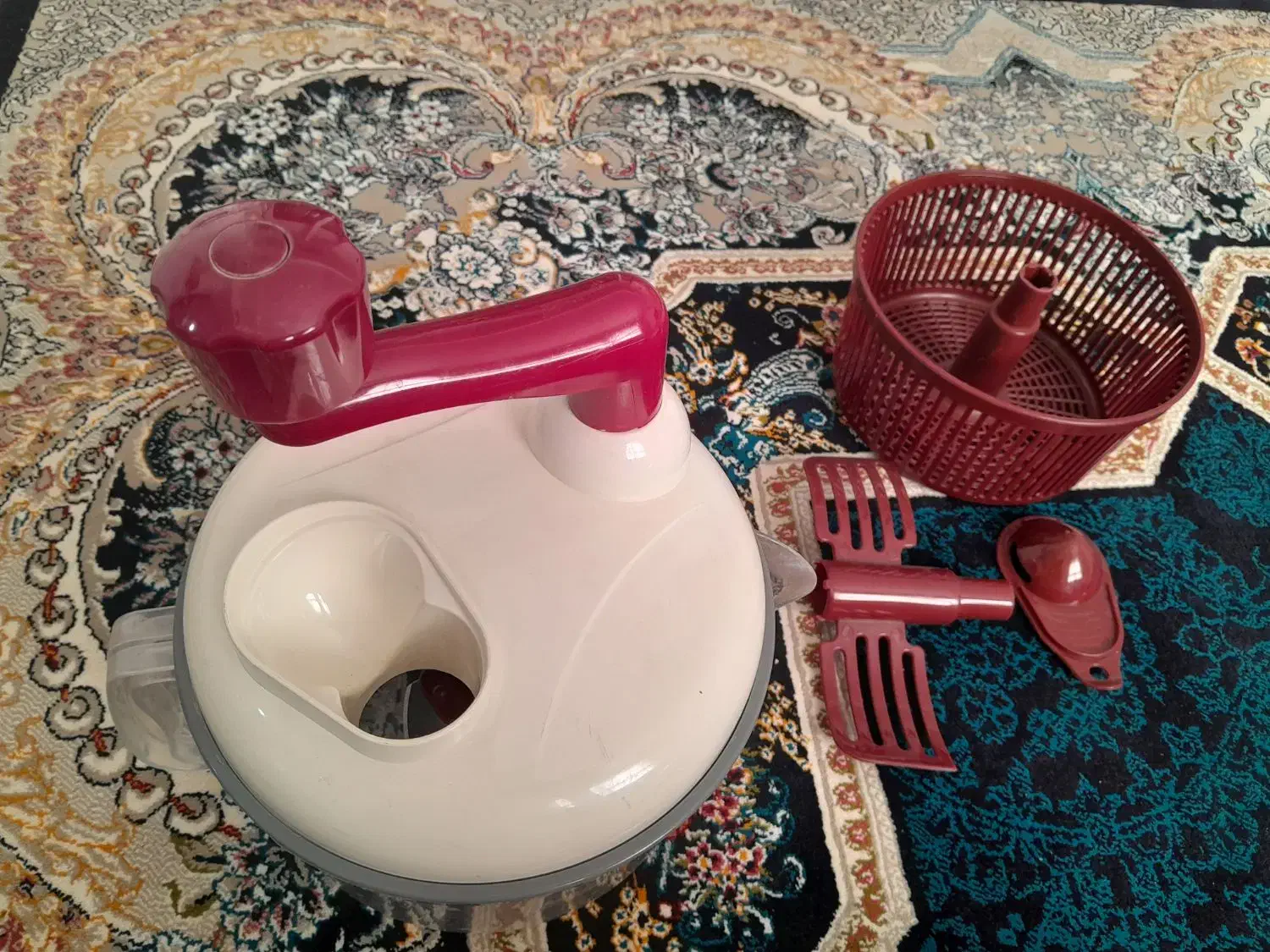 خردکن وآبمیوه گیر دستی و خردکن نایسر دایسر جنس خوب|خردکن، آسیاب، غذاساز|بهارستان, |دیوار