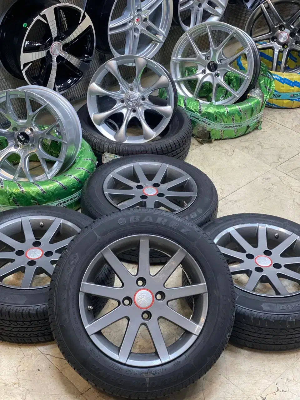 رینگ و لاستیک پیتلاین|قطعات یدکی و لوازم جانبی|قم, صفاشهر|دیوار