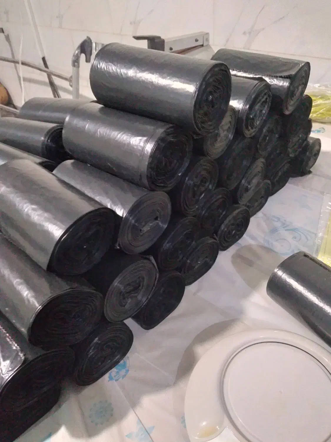 کیسه زباله یک کیلویی ۷۵تومن|ظروف نگهدارنده، پلاستیکی، یک‌بارمصرف|تبریز, |دیوار