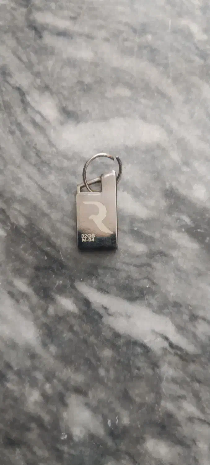 فلش|قطعات و لوازم جانبی رایانه|ارومیه, |دیوار