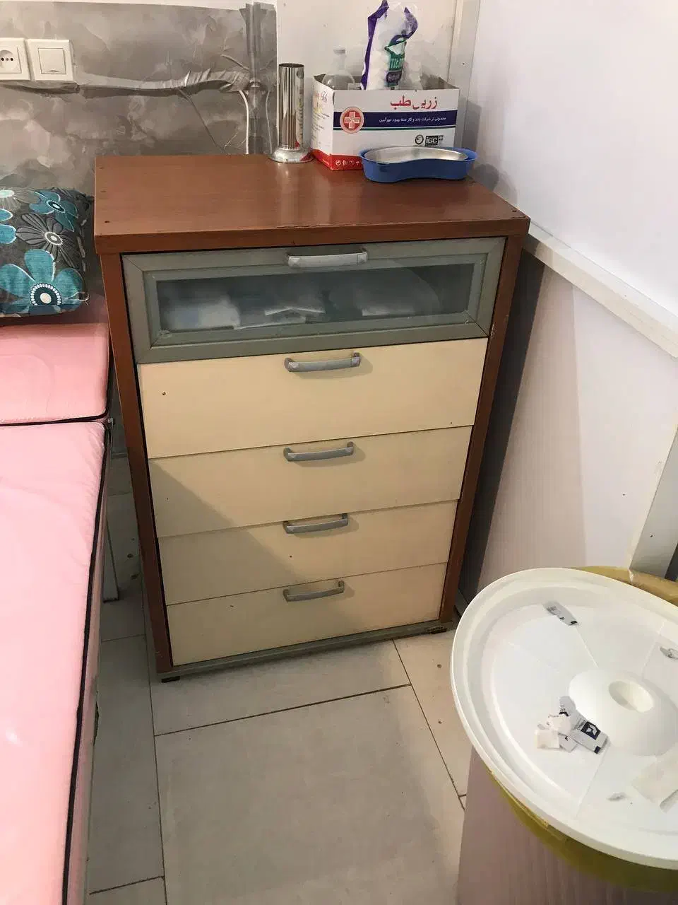 تجهیزات مطب|مبلمان اداری|صائین قلعه, |دیوار