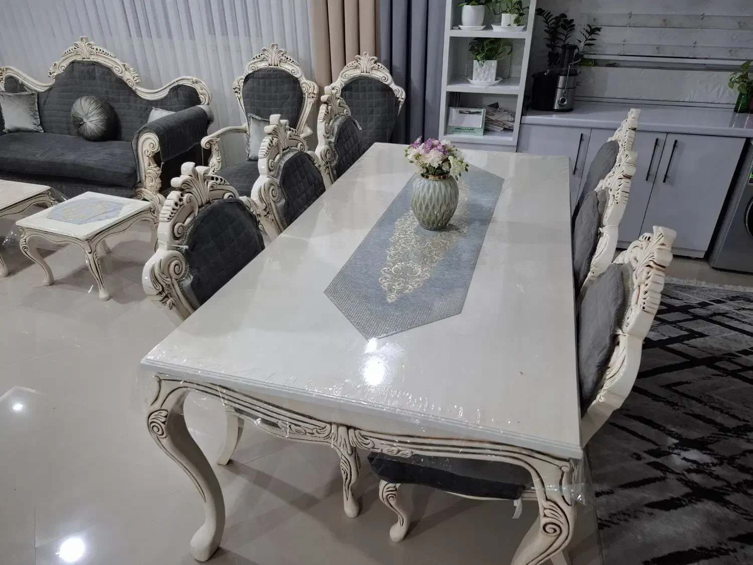 مبل و میزناهارخوری سلطنتی، بسیار تمیز|مبلمان خانگی و میز عسلی|اسفراین, |دیوار