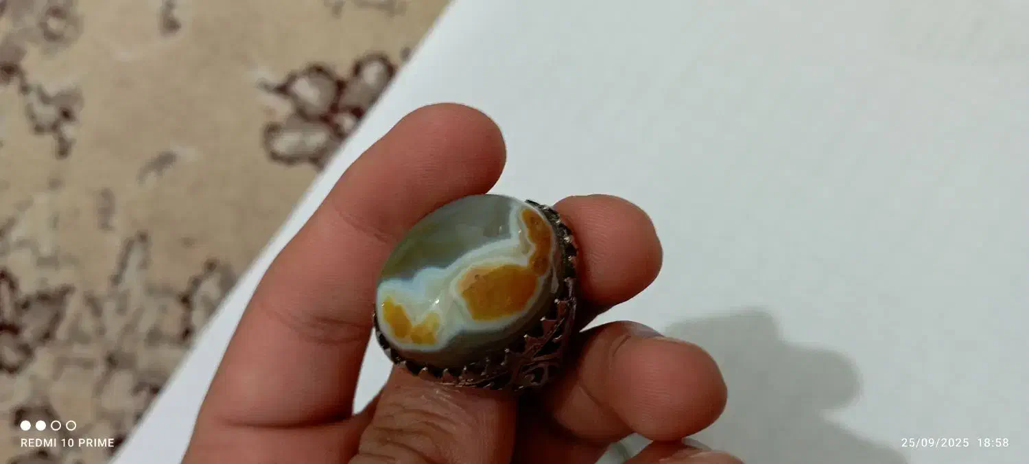 انگشتر  با کفتر معاوضه دارم  یا مرغ تخم گذار|جواهرات|میبد, |دیوار